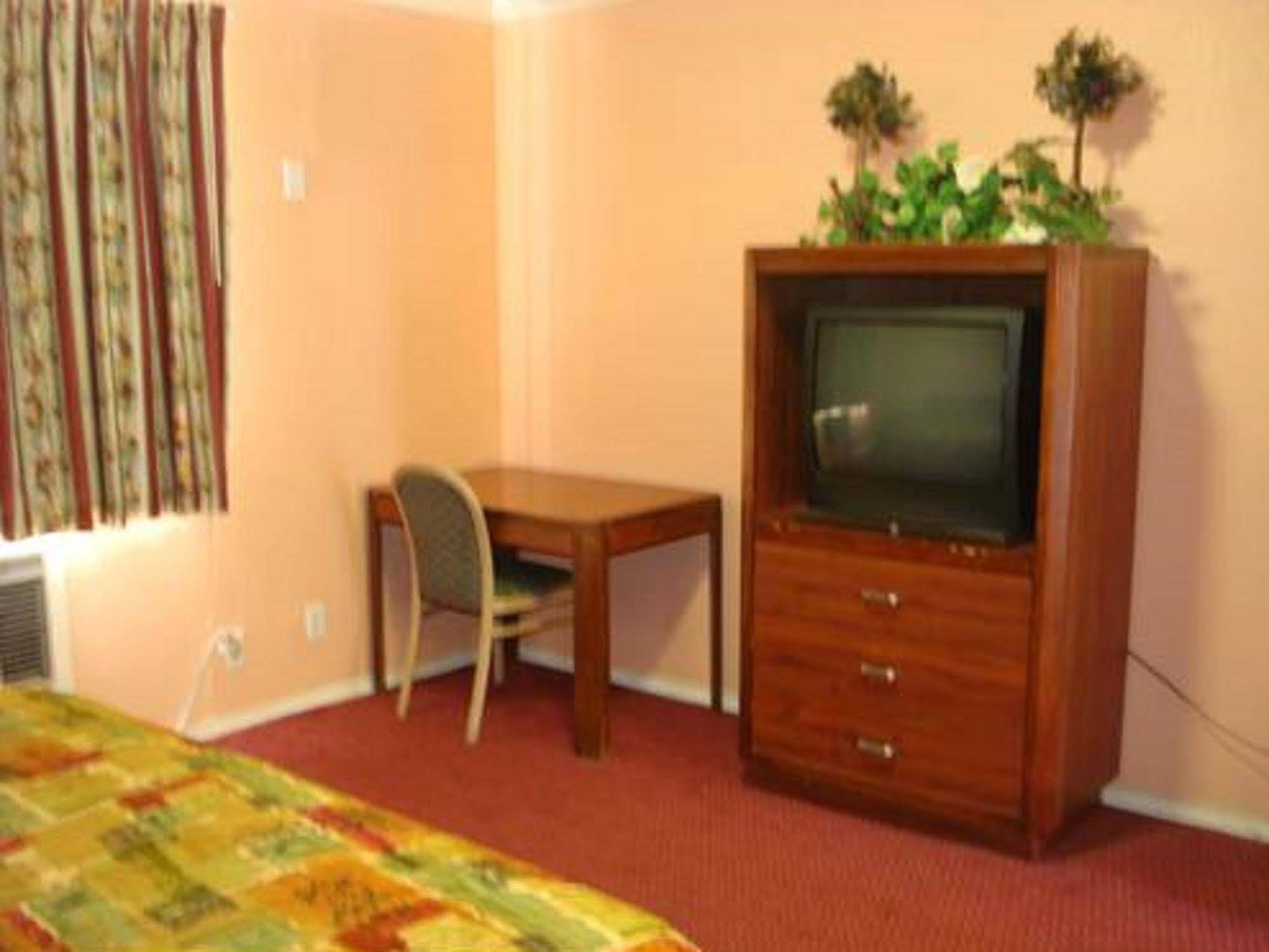 Travel Motel